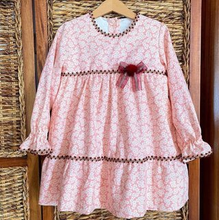Lote 12 vestidos y 3 jerséis