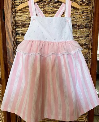 Lote 12 vestidos y 3 jerséis
