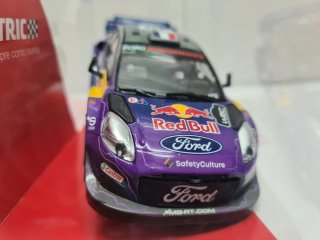 Scalextric Ford Puma WRC Loeb 1:32