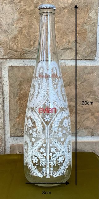 Evian Christian Lacroix Botella 2008