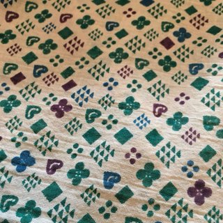 Sciarpa stampata beige e multicolore