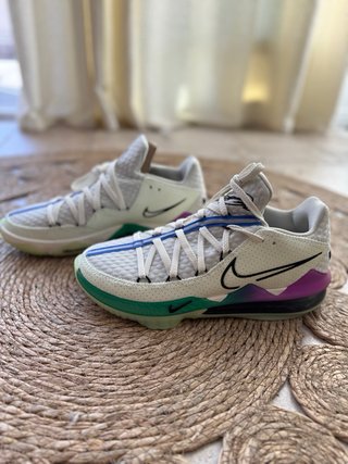 Zapatillas Nike LeBron XVII Low, Fotoluminiscentes