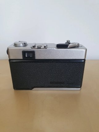 Revue 400 SE Cámara Telemétrica Compacta