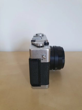 Revue 400 SE Cámara Telemétrica Compacta