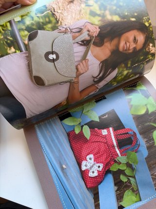 Bolsos de tela con diseños fantásticos