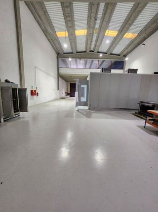 Nave industrial en alquiler en Abrera