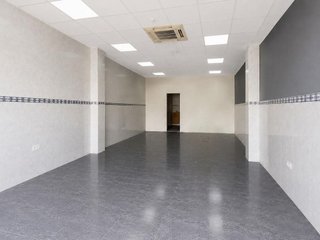 Local comercial en alquiler en Huércal de Almería
