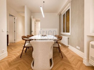 Piso en alquiler en Cortes - Huertas en Madrid