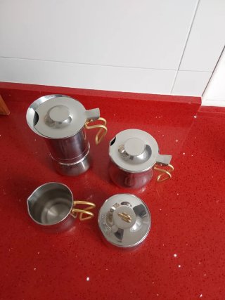 Juego de café metálico dorado y plateado