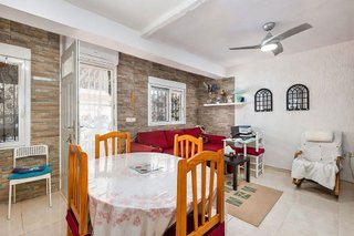 Casa adosada en venta en La Siesta - El Salado - Torreta en Torrevieja