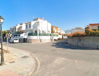 Casa adosada en venta en Ogíjares