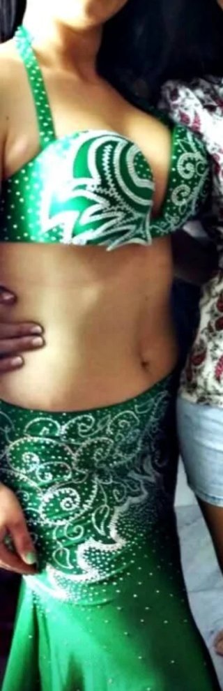 Abito professionale Danza Orientale Verde + Sciarpe
