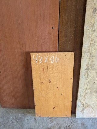 Puertas y Maderas