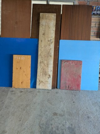 Puertas y Maderas