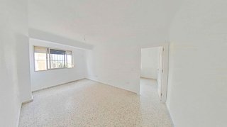 Piso en venta en Parque Victoria Eugenia en Málaga