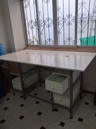 Tavolo da disegno per disegnatori tecnici