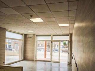 Local comercial en alquiler en Olesa de Montserrat