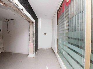 Local comercial en venta en Sant Ildefons en Cornellà de Llobregat