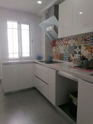 Piso en alquiler en Cruz Roja en Sevilla