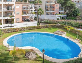 Piso en venta en Los Naranjos - Las Brisas en Marbella