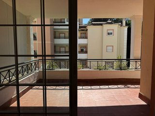 Piso en venta en Los Naranjos - Las Brisas en Marbella