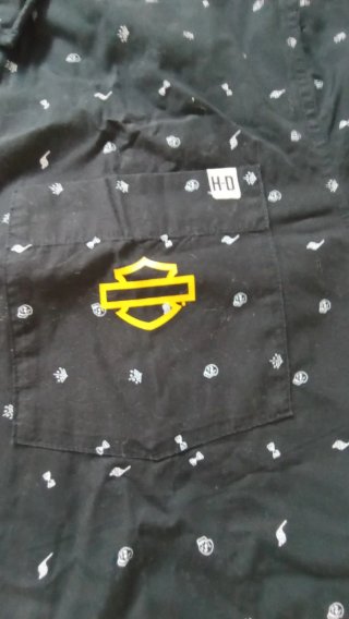 Camisa Harley Davidson Negra con Logo Amarillo
