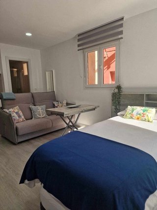 Estudio en alquiler en Cerrado Calderón - El Morlaco en Málaga