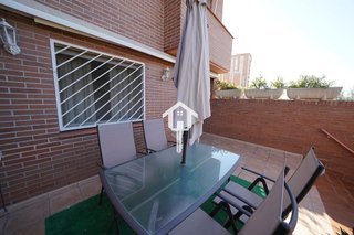 Casa adosada en venta en Divina Pastora en Alicante