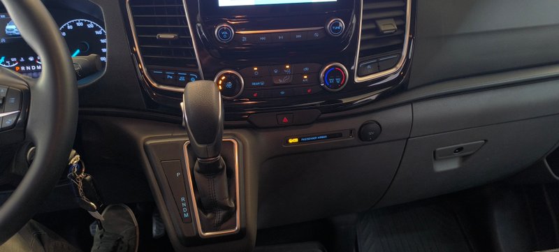Ford Transit Custom 2023, foto 15
