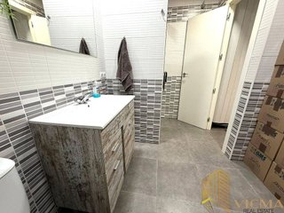 Local comercial en venta en Villayuventus-Renfe en Parla