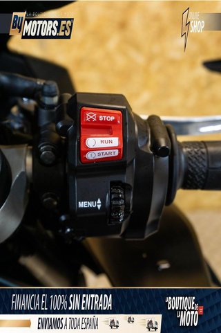 YAMAHA YZF R1 **REESTRENO**PELACRASH**AKRAPOVIC**
