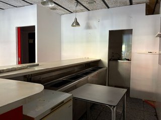 Local comercial en alquiler en Centre - Colomeres - Rambles en Gavà