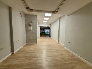 Local comercial en alquiler en Centro - Desierto - Arrontegi en Barakaldo