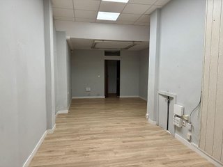 Local comercial en alquiler en Centro - Desierto - Arrontegi en Barakaldo