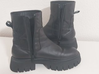 Botas de piel negras Zara Suela Track, Talla 40