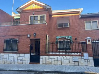 Chalet en venta en Nuevo Aranjuez en Aranjuez