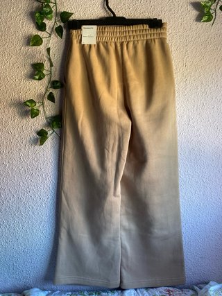 Pantalón chándal Nike NIÑO color beige