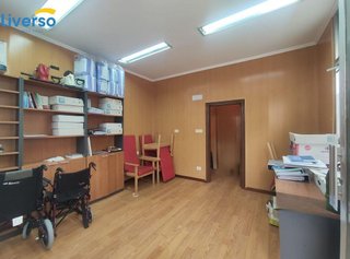 Local comercial en venta en Plaza España - Villa Pilar - Reyes Católicos - Vadillos en Burgos