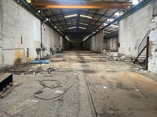 Nave industrial en venta en Renfe - Bulevar 1º y 2º Fase en Jaén