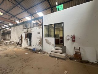 Nave industrial en venta en Renfe - Bulevar 1º y 2º Fase en Jaén