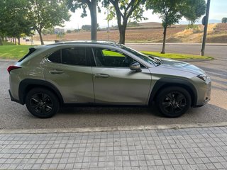 Lexus UX 2020