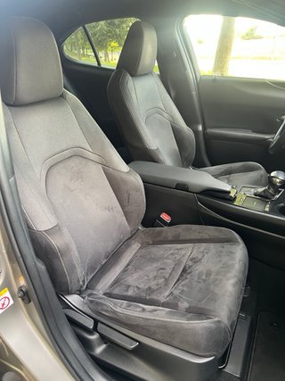Lexus UX 2020