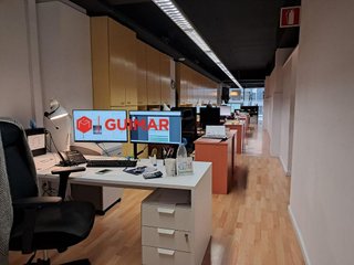 Local comercial en alquiler en El Centre en Esplugues de Llobregat