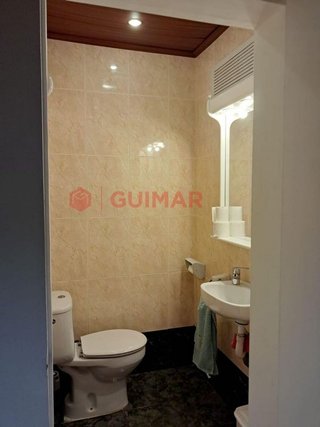 Local comercial en alquiler en El Centre en Esplugues de Llobregat