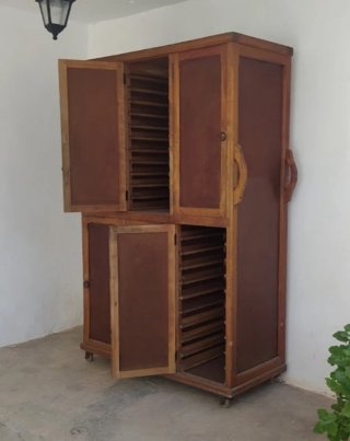 Mueble antiguo panadería madera