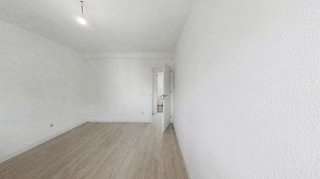 Piso en venta en Reyes en Parla
