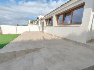 Chalet en alquiler en Monserrat