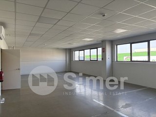 Nave industrial en alquiler en Zona Industrial en Barbera del Vallès