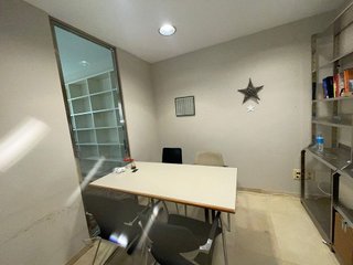 Local comercial en alquiler en Navas en Barcelona