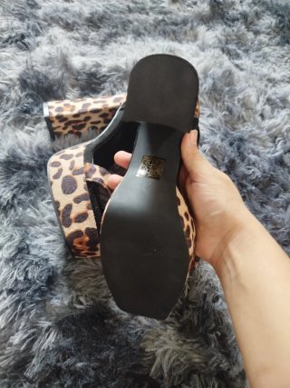 Zapatos de tacón con estampado animal